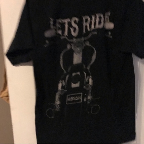 Short Sleeve Mens Tee - Picture 3 of 4